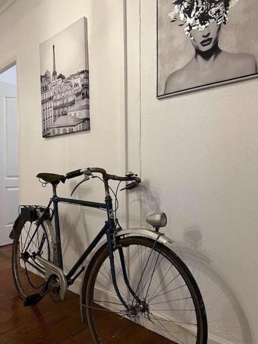 Le Comte Est Bon, Quartier Antiquaires Apartment Dijon Bagian luar foto