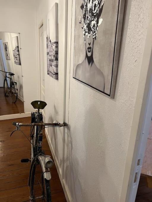 Le Comte Est Bon, Quartier Antiquaires Apartment Dijon Bagian luar foto